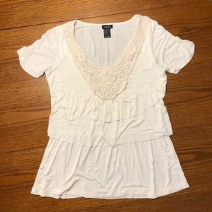 Ladies cream ruffle top, size XL